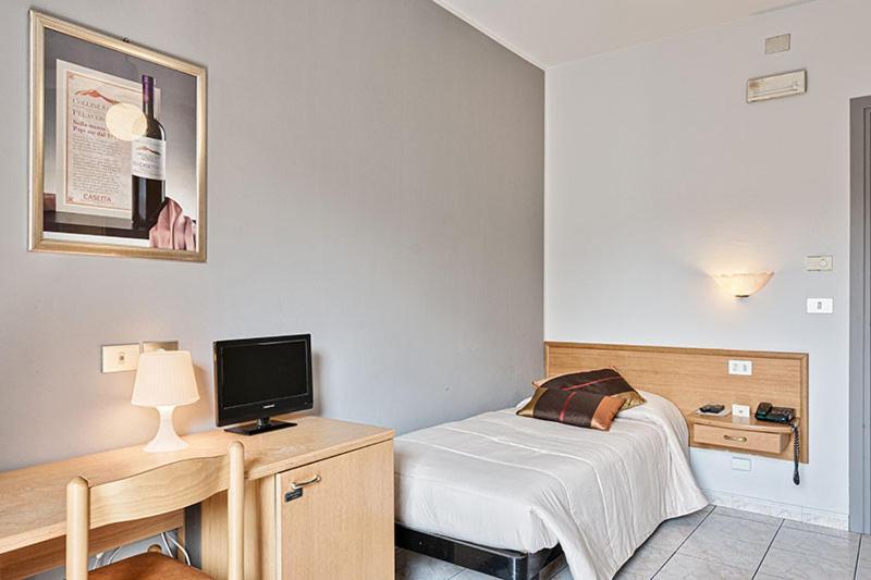 Hotel Celestino Piobesi Torinese Eksteriør bilde