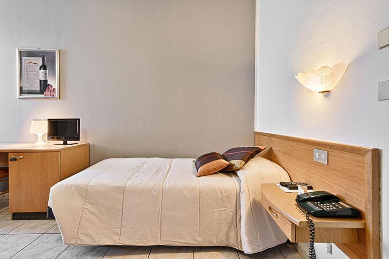 Hotel Celestino Piobesi Torinese Eksteriør bilde